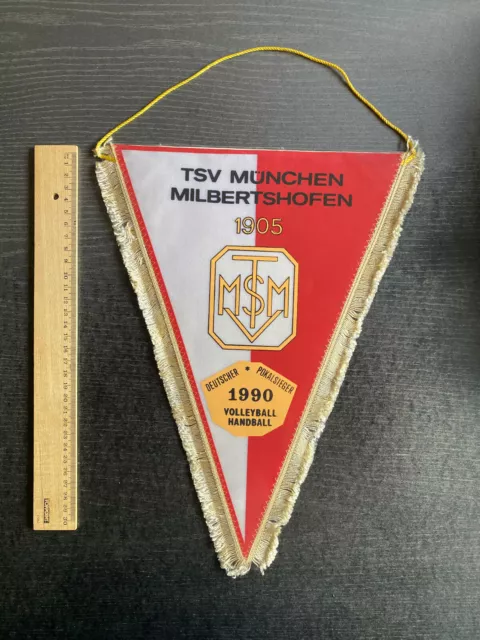 Fanion TSV München Milbertshofen 1905 - Allemande Vainqueurs de Coupe 1990