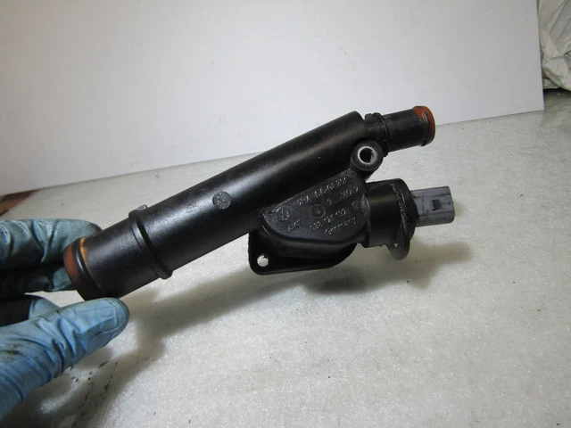 VW Volkswagen Golf Mk5 2.0 TDI engine coolant pipe flange with sensor