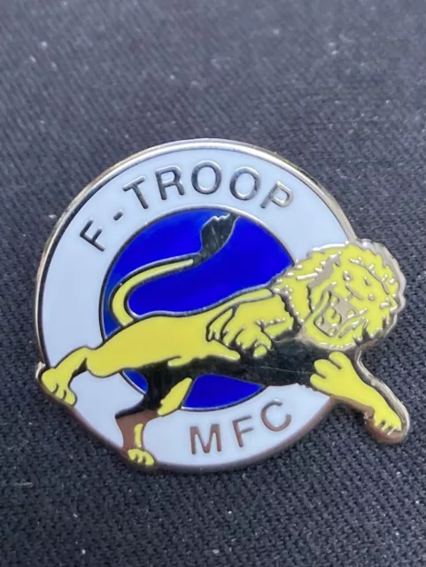 Millwall pin badge