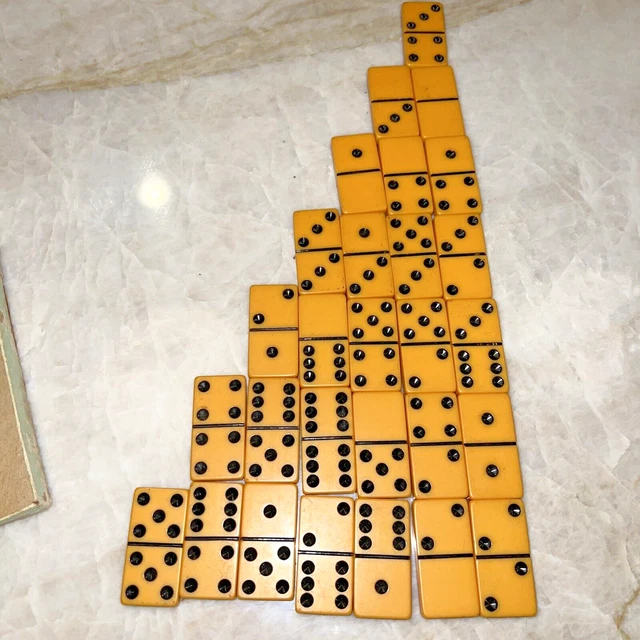 Gorgeous Vintage Dark Butterscotch Bakelite Complete Set (28) Dominos W/ Org Box