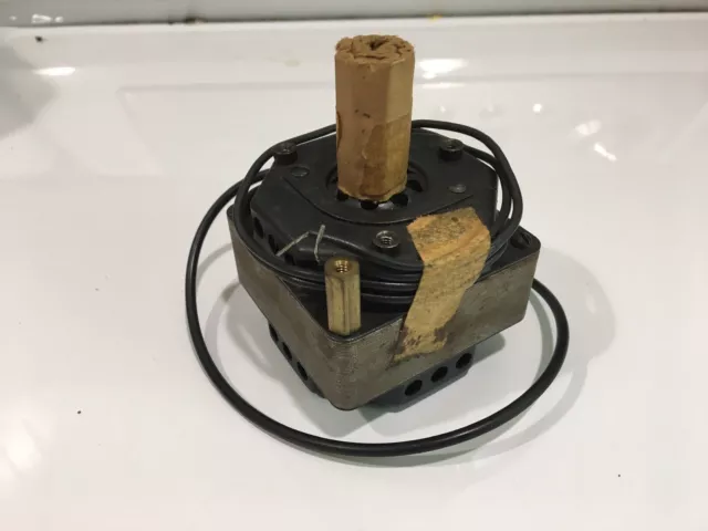 Wurlitzer 2000 Jukebox Turntable Motor And Belt