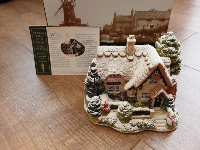 LILLIPUT LANE COTTAGE L2619 Winter at Moot hall Keswick box