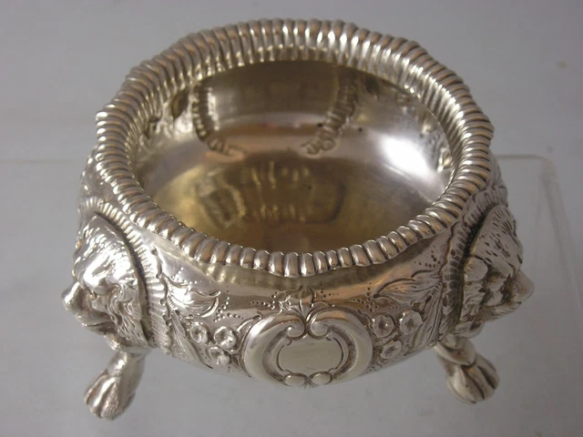 Sale goffrato argento vittoriano 1895 alta qualità 187 grammi Charles Harris Sale goffrato argento vittoriano 1895 alta qualità 187 grammi Charles Harris