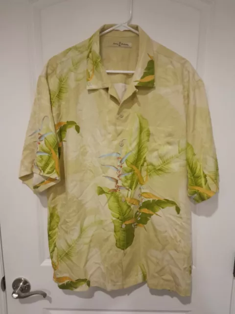 Tommy Bahama Mens Button Up Shirt Size Large Hawaiian Floral 100% Silk