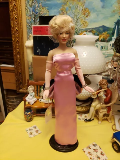 RARE Franklin Mint Vinyl Marilyn Monroe in Pink Sample Doll 15" Tall LOOK