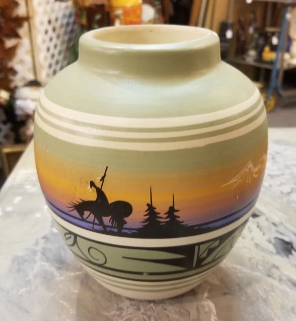 CEDAR MESA POTTERY Naatsiilind Jug Vase Native American Navajo Indian 