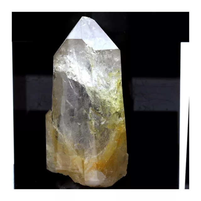 Minéraux collection. Quartz. 610.0 ct. Massif du Mont-Blanc, France. Rare.
