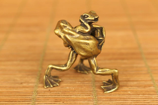 rare old bronze Hand carved Frog PK statue netsuke table lovely gift