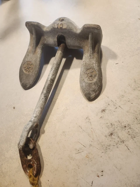 Vintage white cast Iron 10 bl boat anchor - pre-owned
