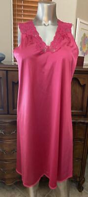 Vanity Fair Hot Pink  VTG Gown Size  S    #  051819