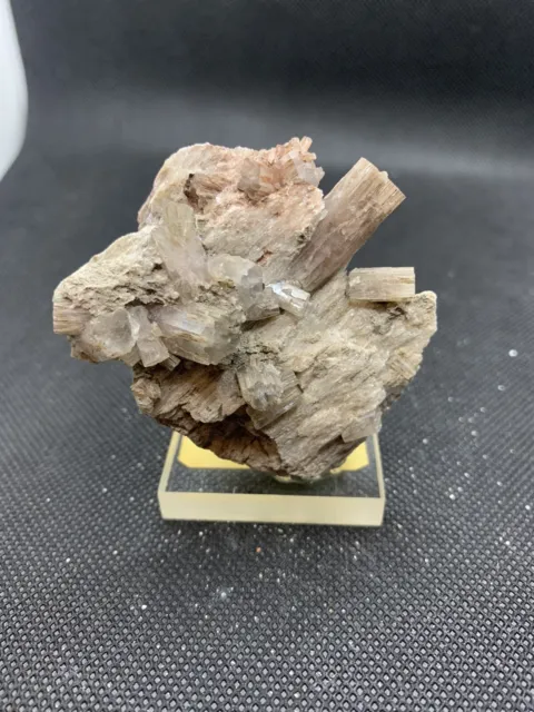 Minerali ** Aragonite - Cuenca, Spagna (N) 6cm x 6cm x 2cm.