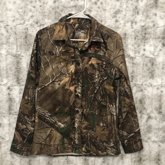Under Armour Women Real Tree Camouflage All Season Hiking hunting  Small
