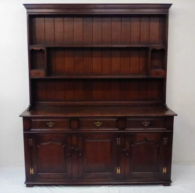 Titchmarsh and Goodwin Large Solid Oak Dresser