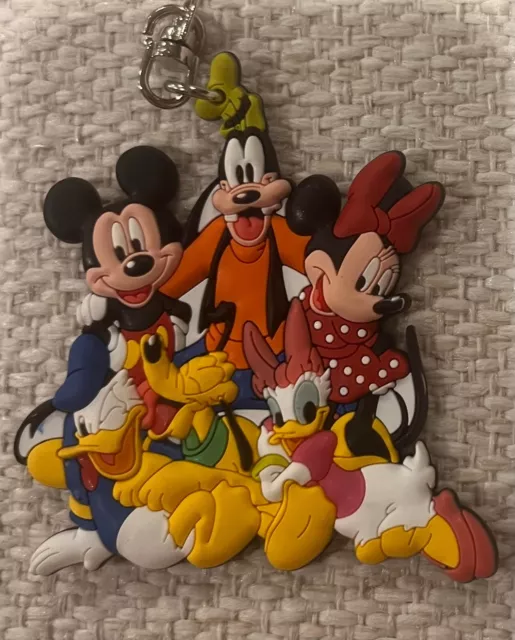 DISNEY RUBBER KEYCHAIN, Mickey, Minnie, Goofy, Donald, Daisy, & Pluto ...