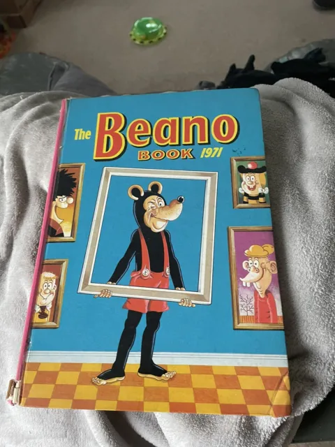 The Beano comic book annual 1971 - In Very Good Condition Rare find! Ideal Gift?