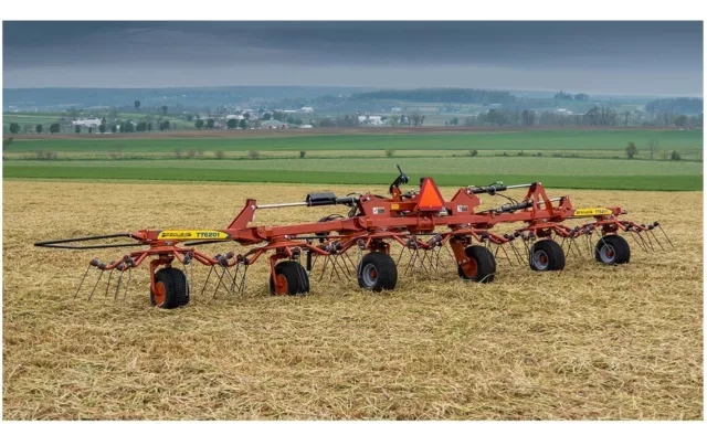 NEW Pequea turbo tedder TT6201 w/ warranty