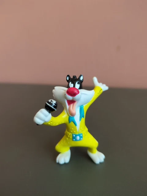 Figurine Grosminet Football Looney Tunes - Démons Et Merveilles - Résine