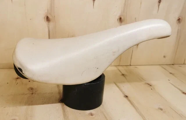 Selle Vélo Vintage LASER CONCORDE Par San Marco - Occasion Rare - Pour Collection Ou Montage Rétro