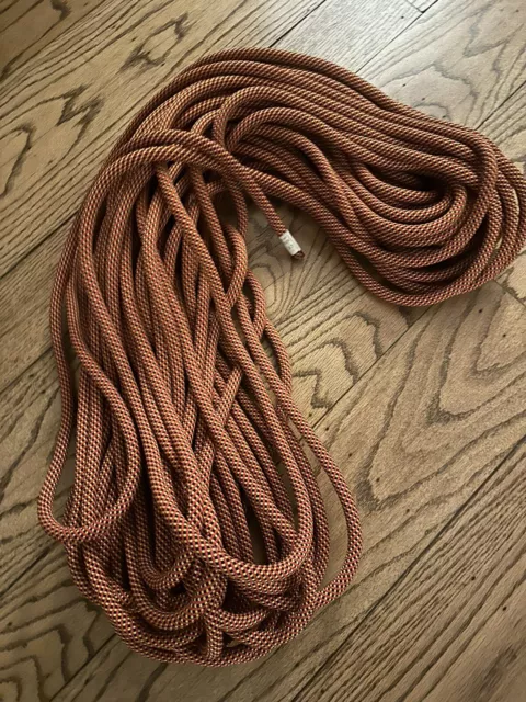 Heavy Duty Professional Climbing rope ~30 feet long, 10mm thick used retired