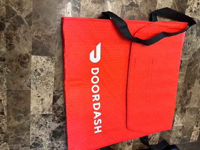 Doordash pizza delivery bag
