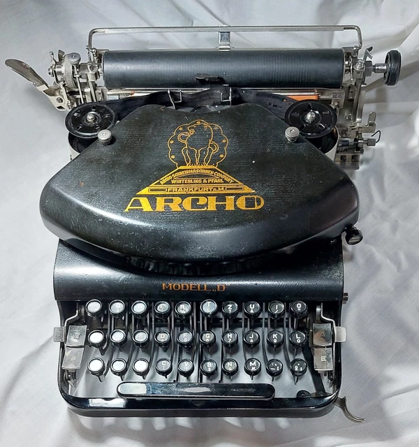 Máquina de escribir ARCHO Modelo "D"