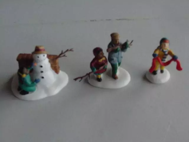 Dept 56 Heritage Village Accessory Playing In The Snow Set Of 3 New In Box