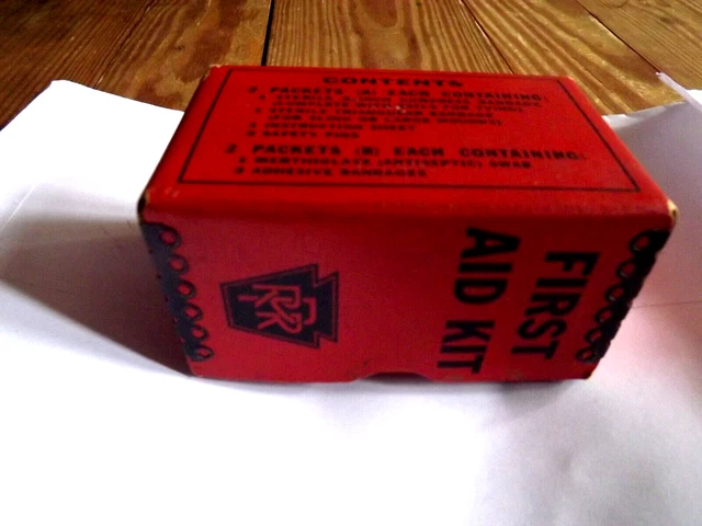 Vintage Pennsylvania Railroad "First Aid Kit Box" Nice