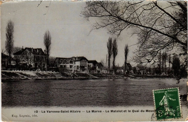 CPA La Varenne Le Matelot et le Quai du Mesnil (1347617)