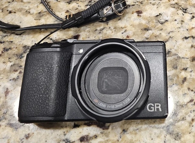 Ricoh GR II 16.2 MP APS-C Digital Camera 3