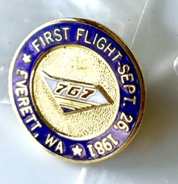 BOEING Pin 767 Everett WA 1981 Blue/Gold Round Enamel Pilot Plane Aerospace Tie