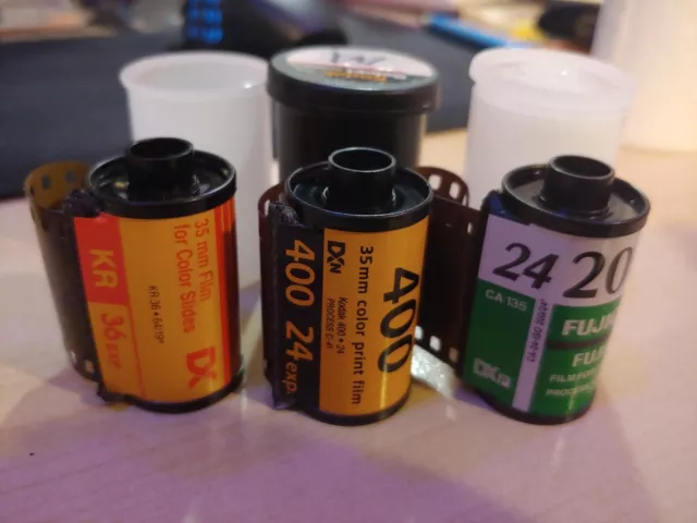 Mixed lot of 35mm camera film Fujifilm Fujicolor Kodak 400 200 64 24exp 36 exp