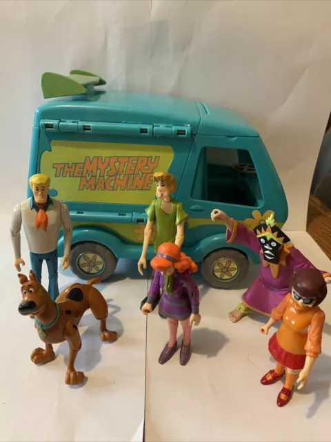 Scooby Doo The Mystery Machine Van With Figures Toy Play Set Bundle. (7)