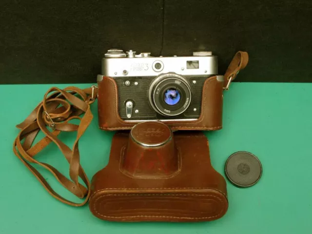 USSR Vintage Film Rangefinder Camera FED-3 & INDUSTAR 61 F/2.8. M39 Mount