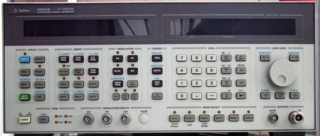 HP 8664A Signal Generator with no opt