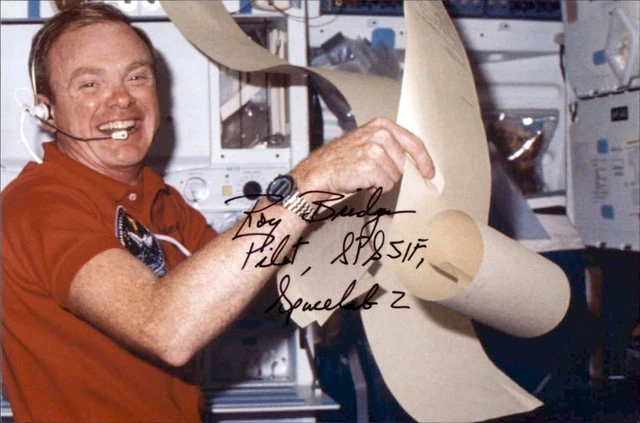 Roy Bridges Signed 4x6 Photo NASA Space Shuttle Astronaut Pilot Engineer Auto