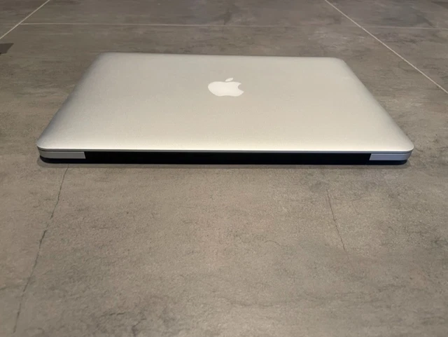 Apple MacBook Pro 13 - 2014 - 2.6 GHz Intel Core i5 - 16GB RAM - 256 GB Harddisk 8
