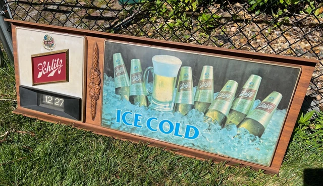 Huge 1980 Schlitz Beer Sign And Flip Clock Lighted Bar Sign Huge 1980 Schlitz Beer Sign And Flip Clock Lighted Bar Sign