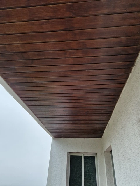 Friso de madera maciza techo 3