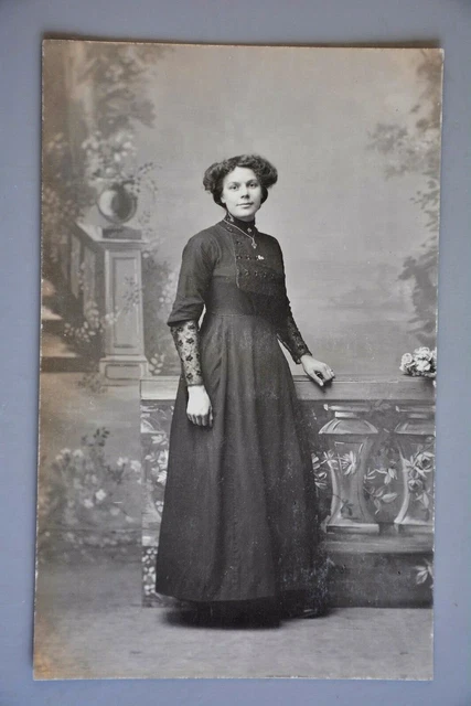 Postcard, Portrait of Woman in Late Victorian/Early Edwardian Clothing