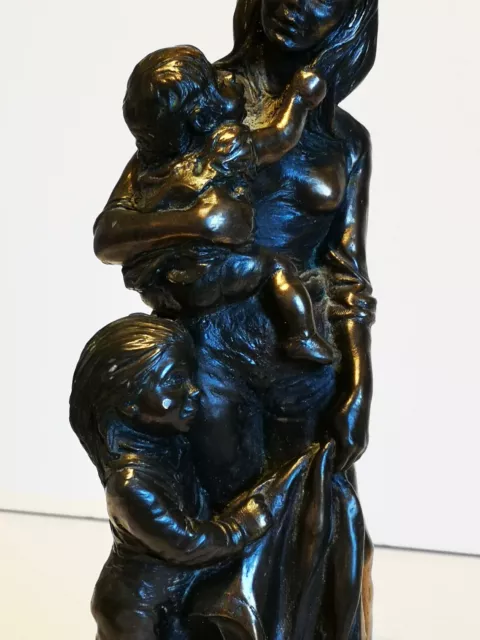 Figurine Of Loving Mother And Two Children. 3