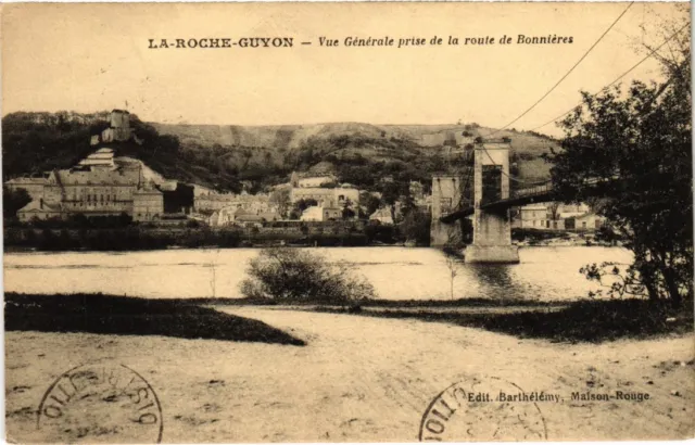 CPA La Roche-Guyon Vue Generale prise de la route de Bonnieres FRANCE (1332863)