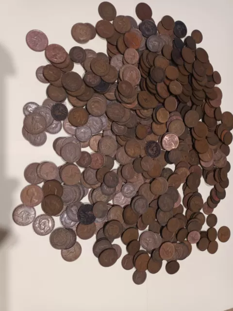 Bulk Lot. 4 Kilos of Australian Pennies & 1/2 Pennies - Free Post With Tracking.