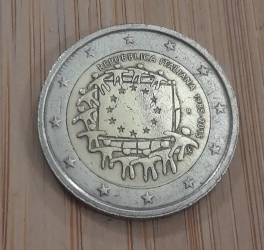 moneta 2 euro commemorativa Italia 2015 anniversario bandiera europea circolata