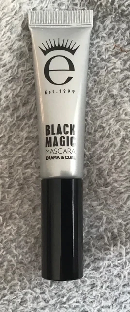 Máscara de pestañas Eyeko Black Magic 4 ml. Tamaño de viaje. Totalmente nuevo.
