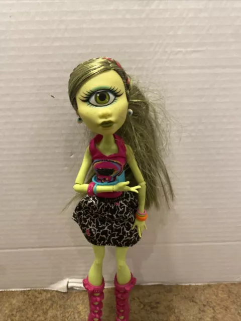 Great Shape Iris Clops Rare Monster High Doll