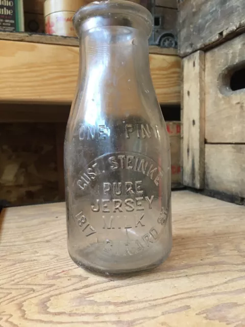EARLY PINT MILK Bottle Gust. Steinke 1817 Girard St Illinois Wisconsin ...
