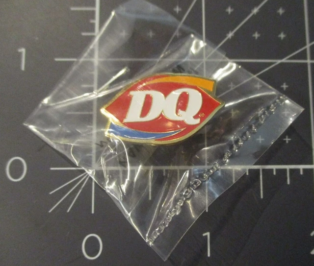 DAIRY QUEEN DQ Enamel PIN badge button lapel blizzard ice cream dilly bar