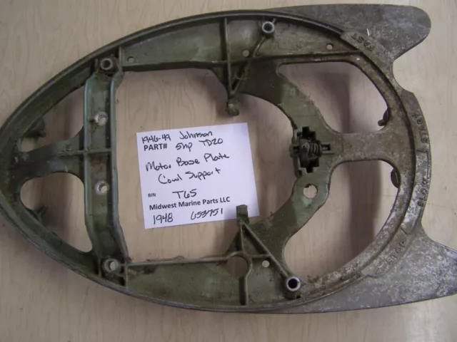 1946-49 Johnson Seahorse TD 20 5 HP Outboard Motor Base Plate & Cowl Support T65