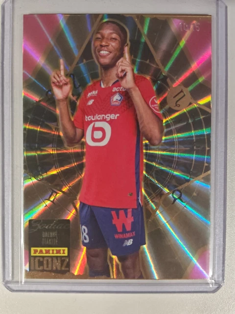 PANINI ICONZ PARALLÈLE BLUE CARTE #71 VITHINA PARIS SAINT