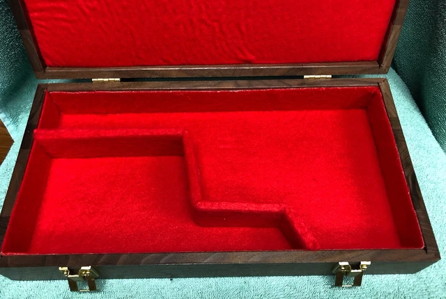 PISTOL GUN PRESENTATION Case Wood Box Colt Python 6